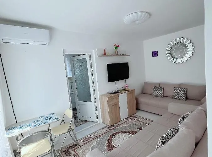 Sat Vacanta Apartman *